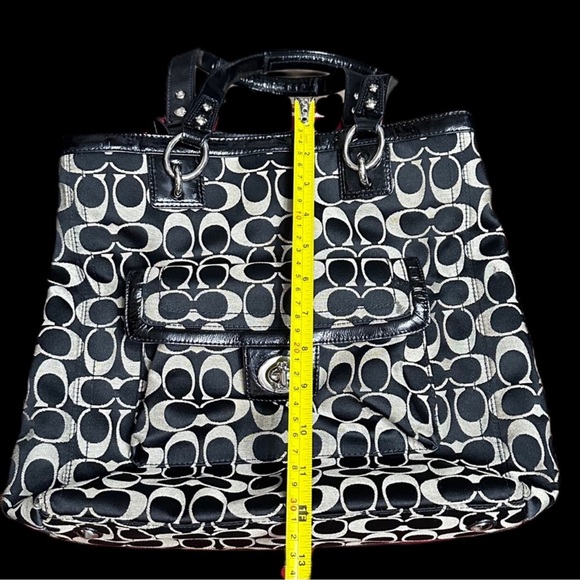 Coach Monogram Purse - Picture 4 of 6